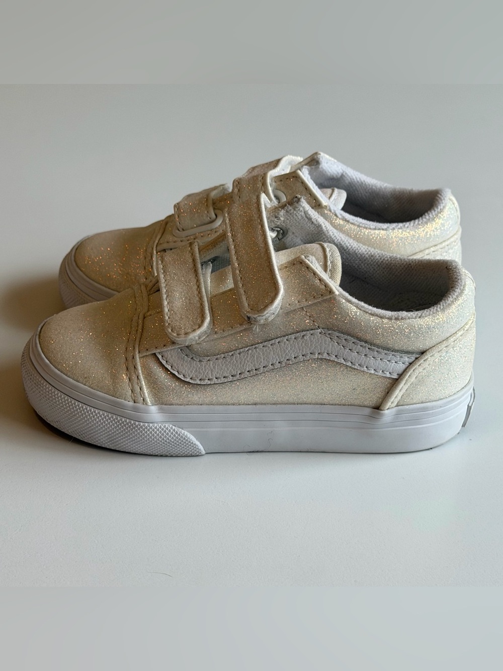 Vans Old Skool V White Iridescent Glitter Shoes Toddler Size 7 Hook & Loop - Picture 3 of 7